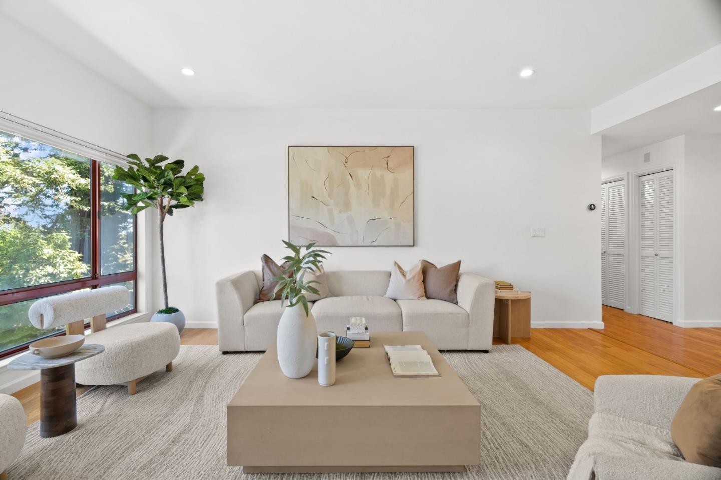 10 9th Avenue 303