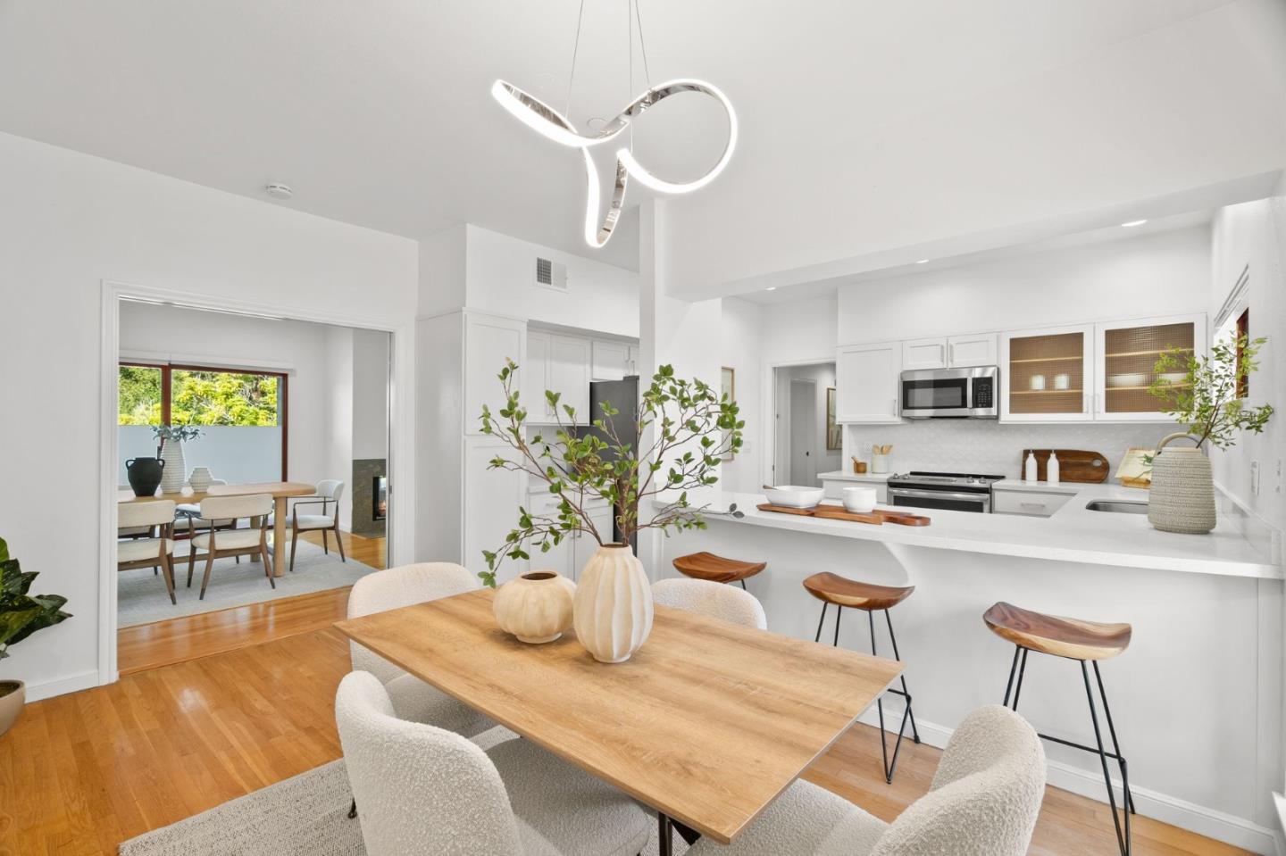 10 9th Avenue 303