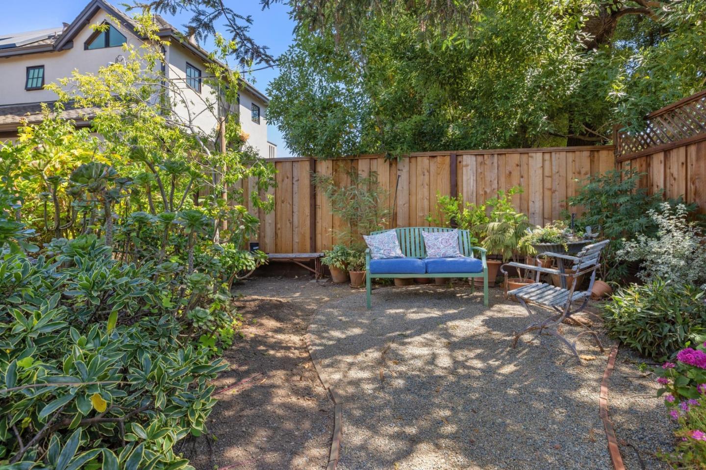 729 Plymouth Way