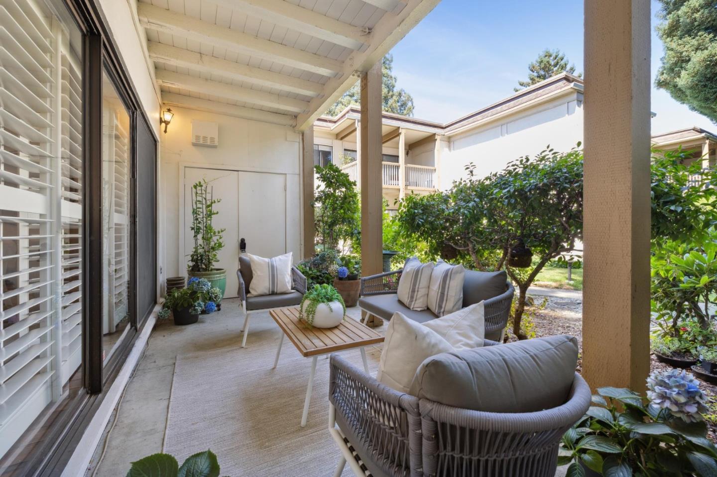 1328 Woodside Road