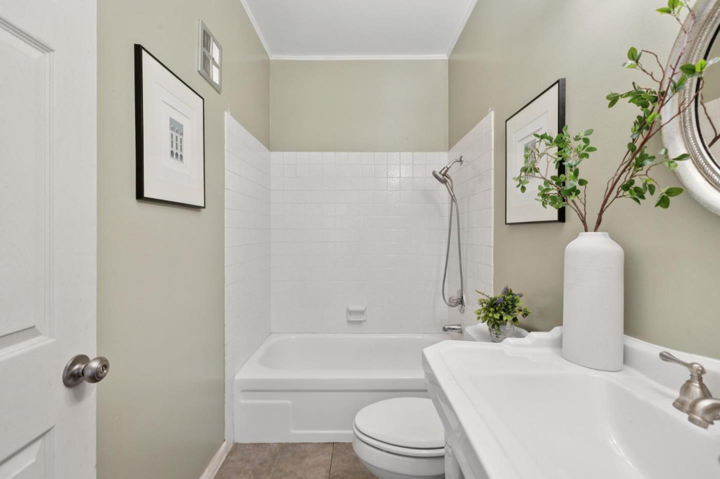 1328 Woodside Road