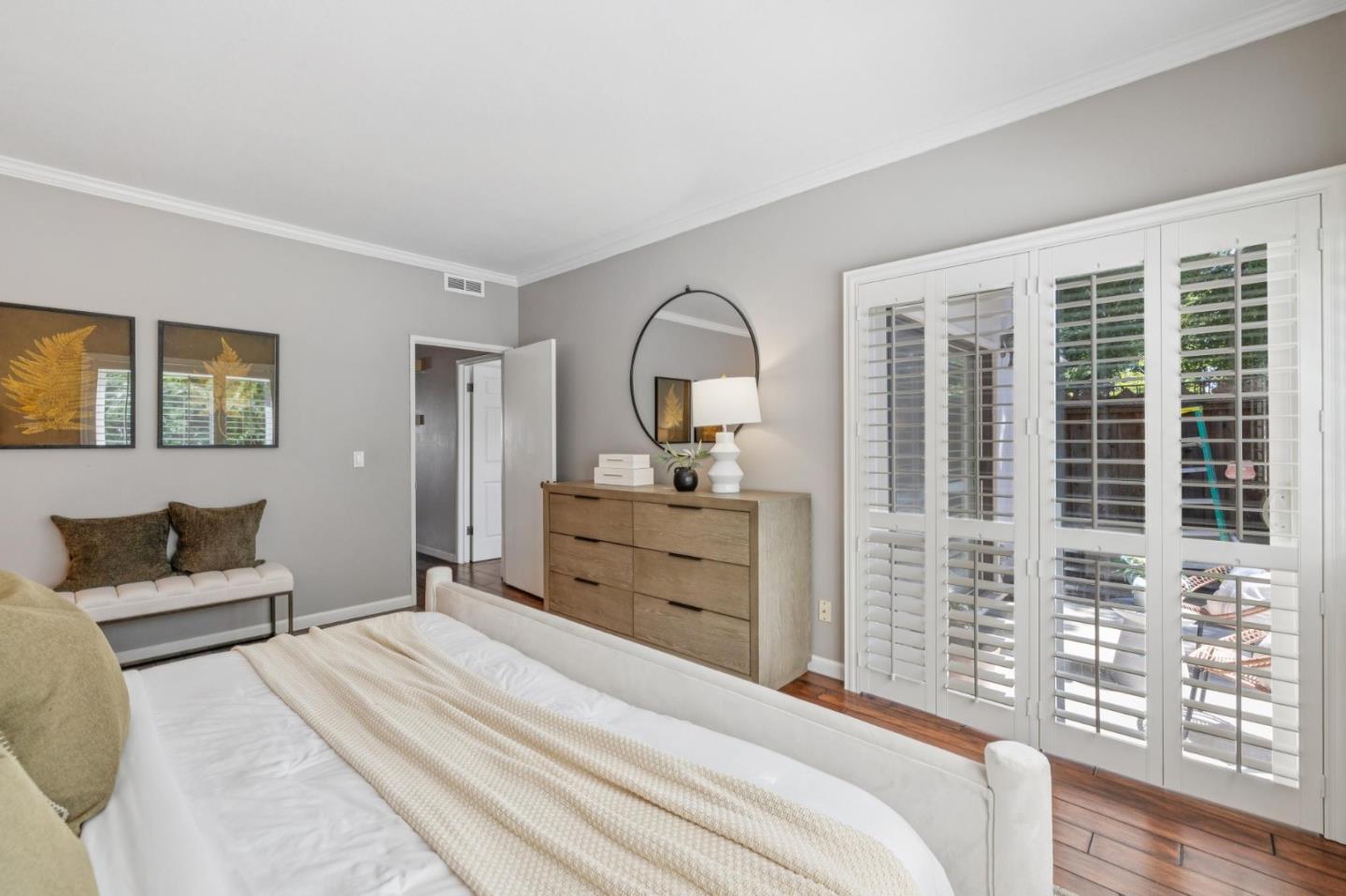 1328 Woodside Road