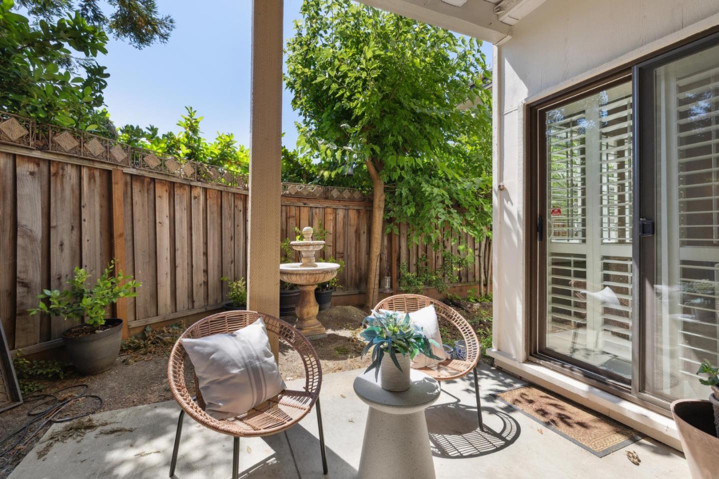 1328 Woodside Road