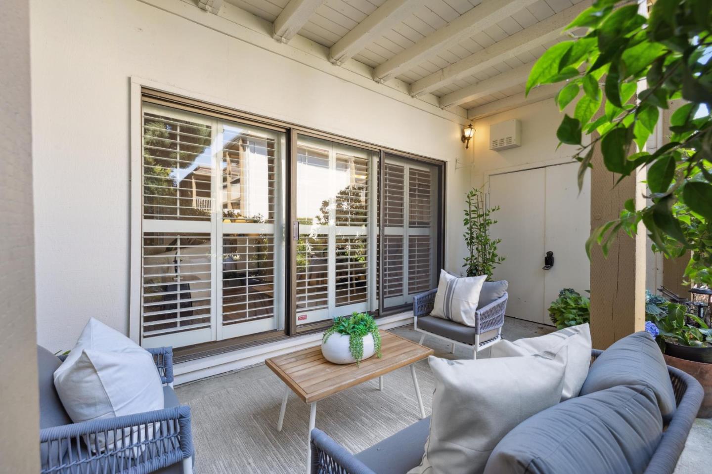 1328 Woodside Road