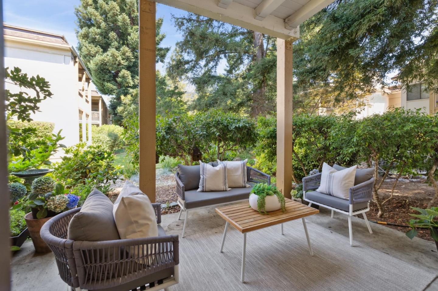 1328 Woodside Road