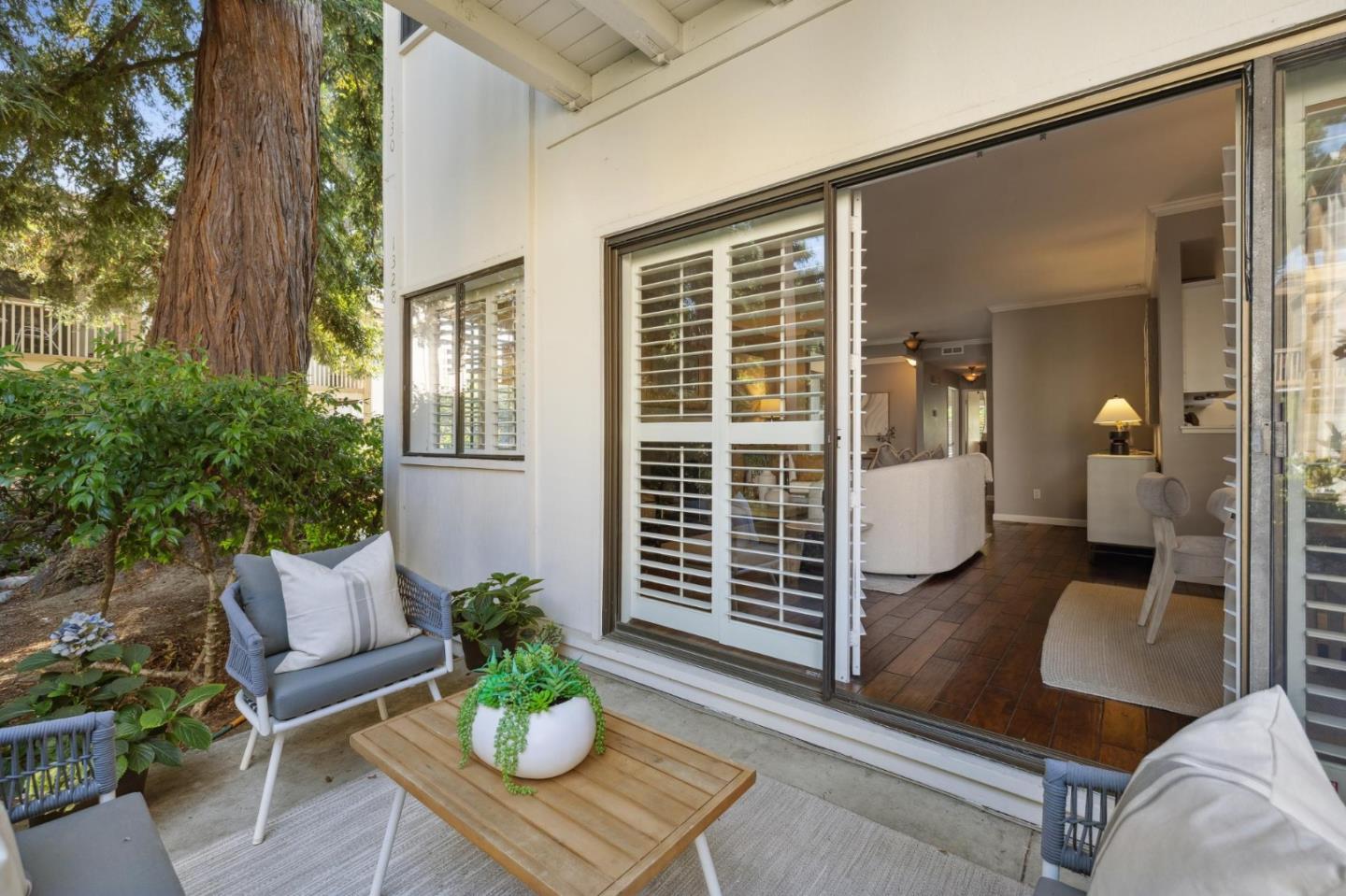 1328 Woodside Road