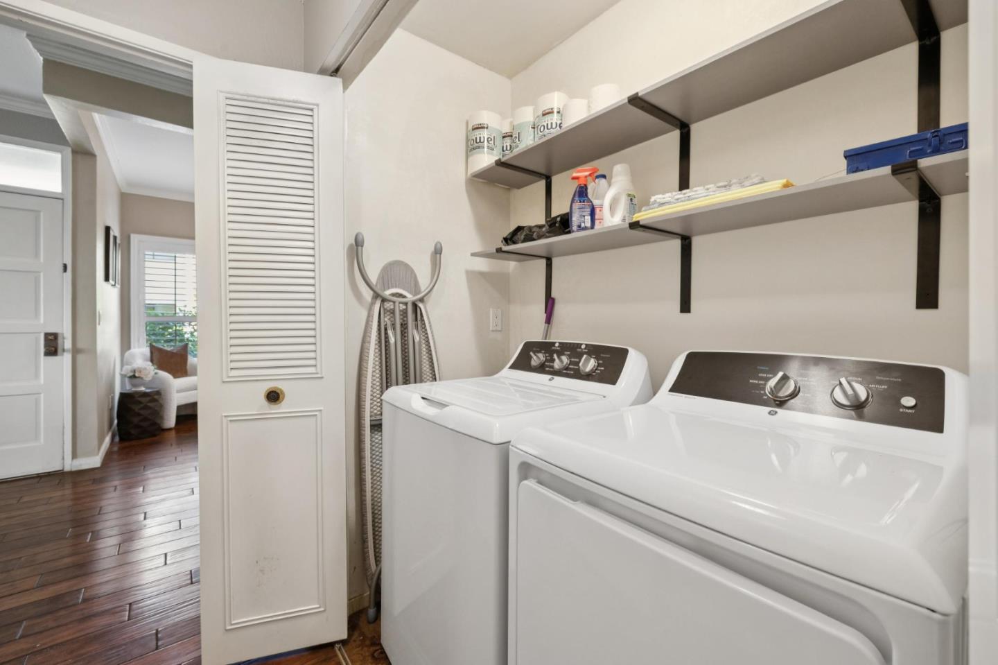1328 Woodside Road