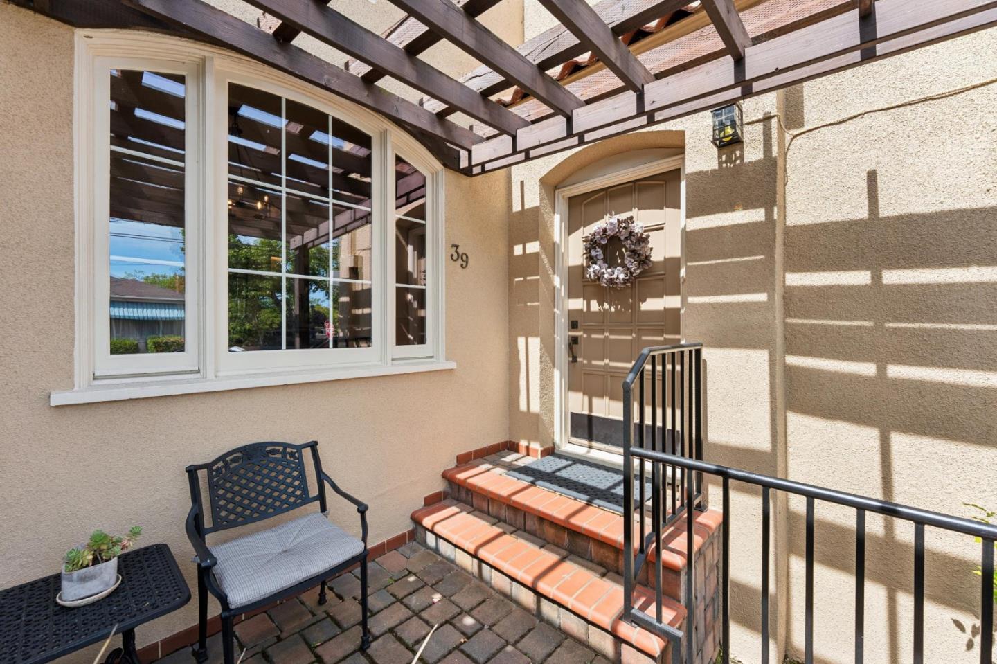 39 Humboldt Road