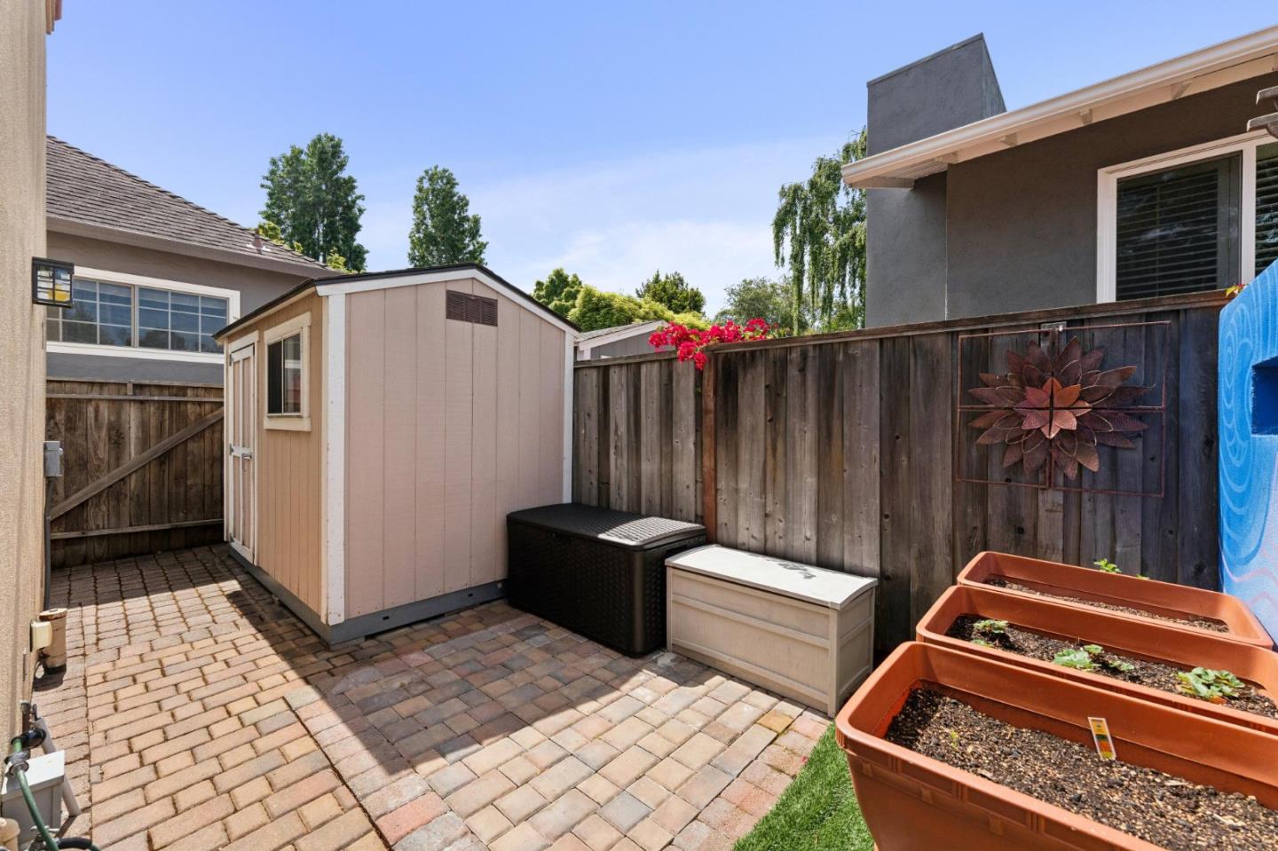 39 Humboldt Road