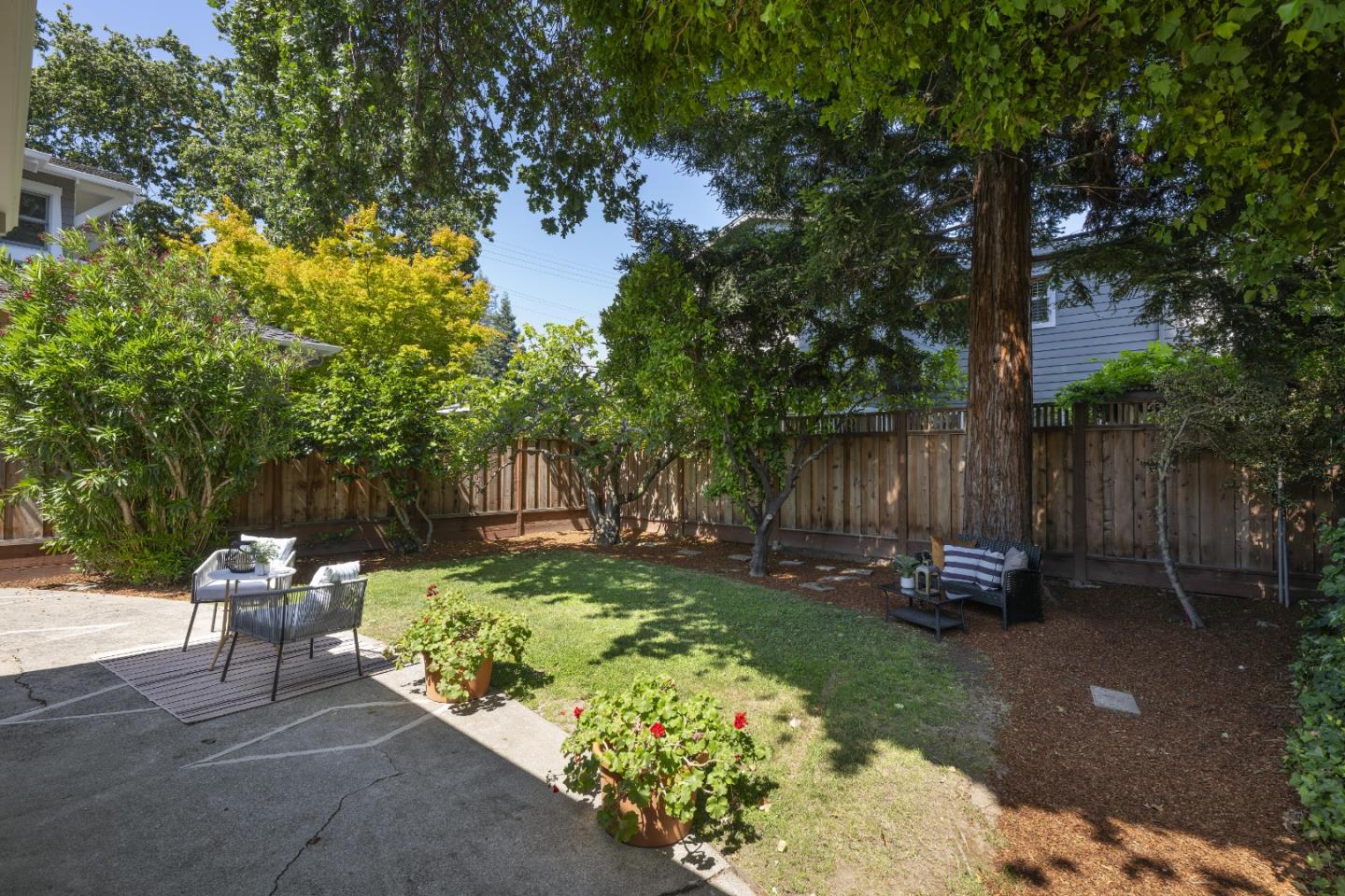 1836 Greenwood Avenue