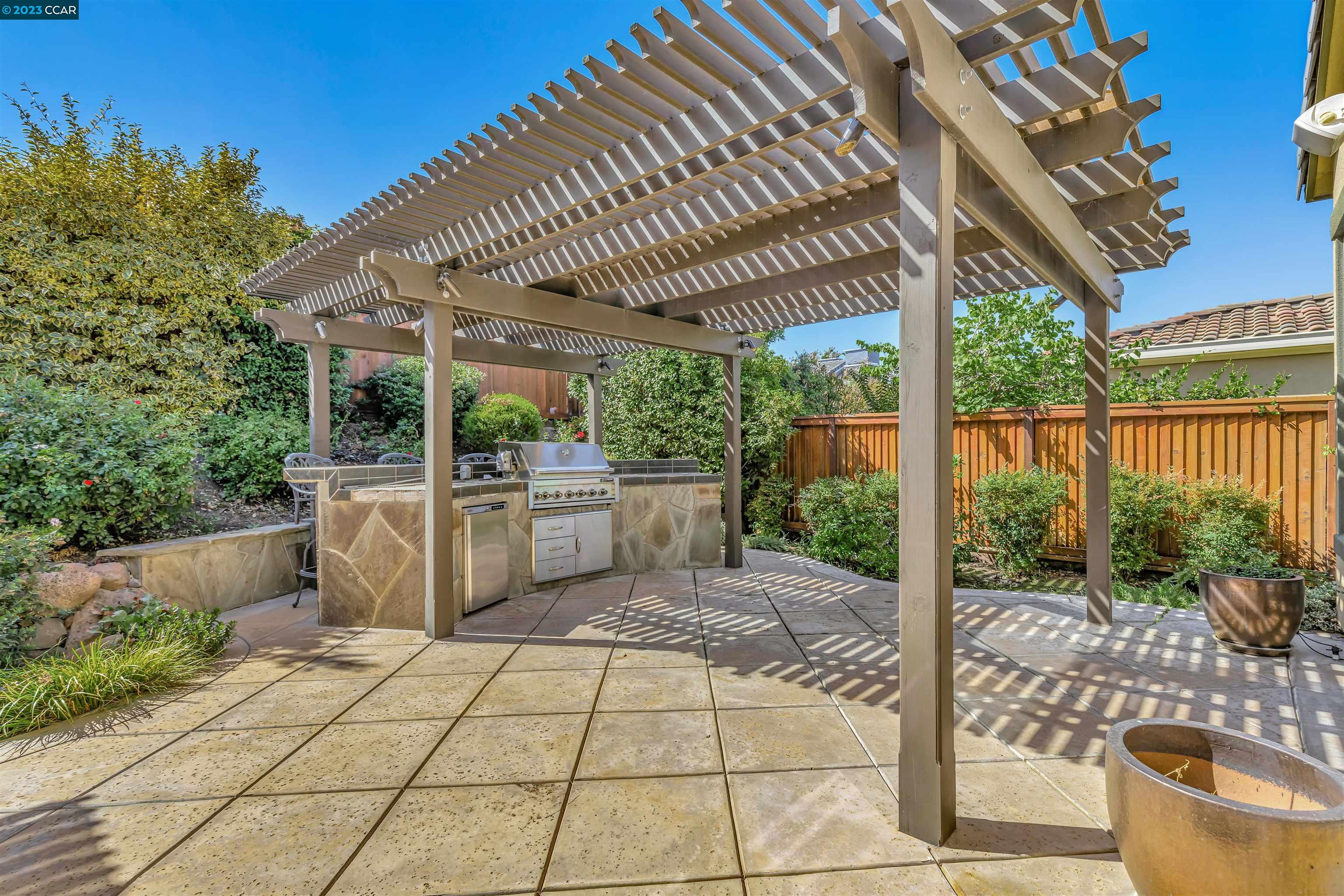 1629 Zinfandel Dr