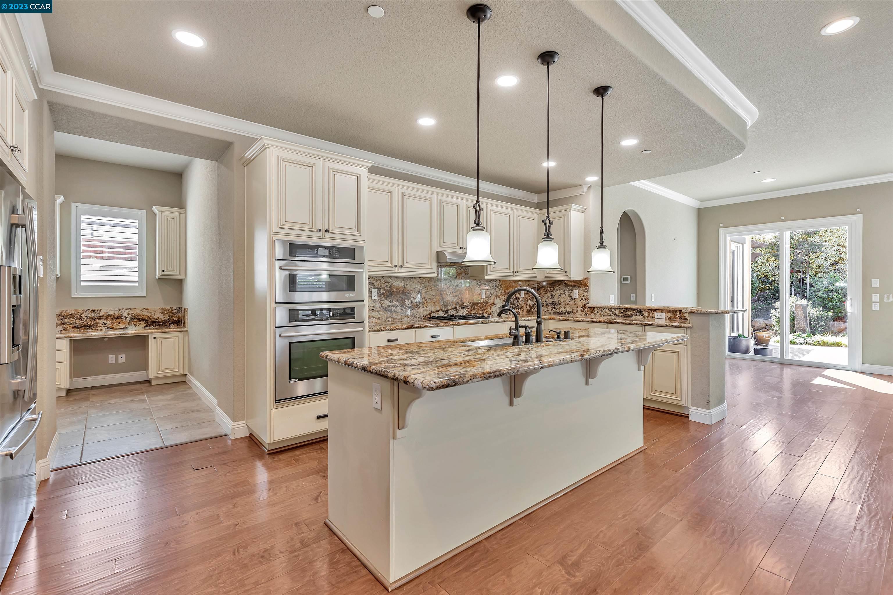 1629 Zinfandel Dr