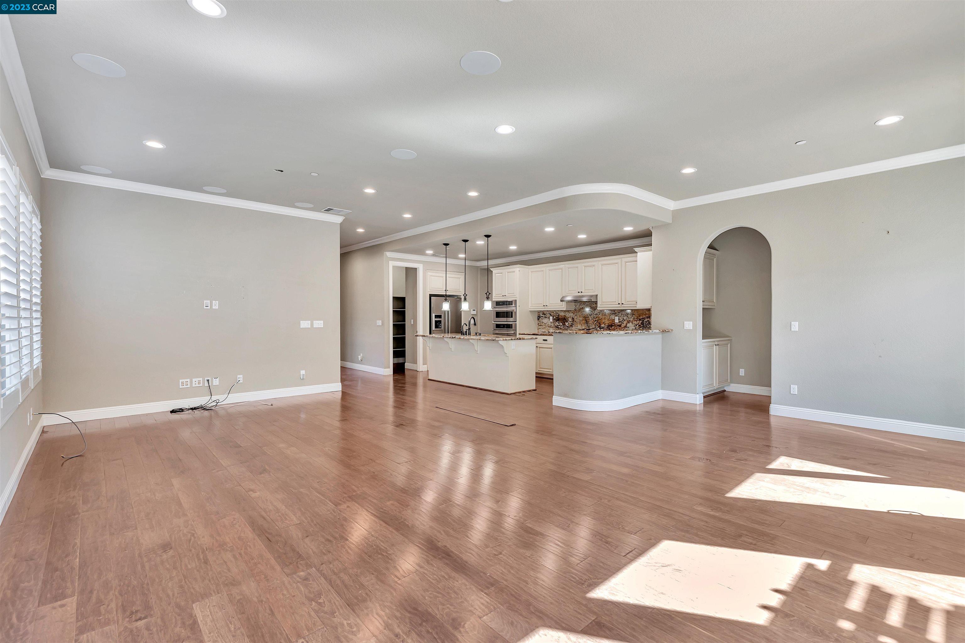 1629 Zinfandel Dr