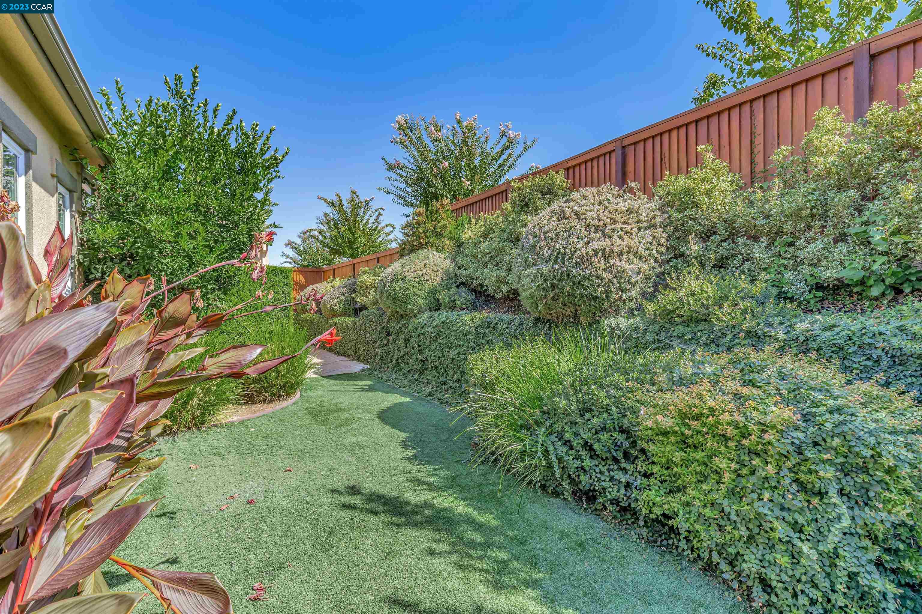 1629 Zinfandel Dr