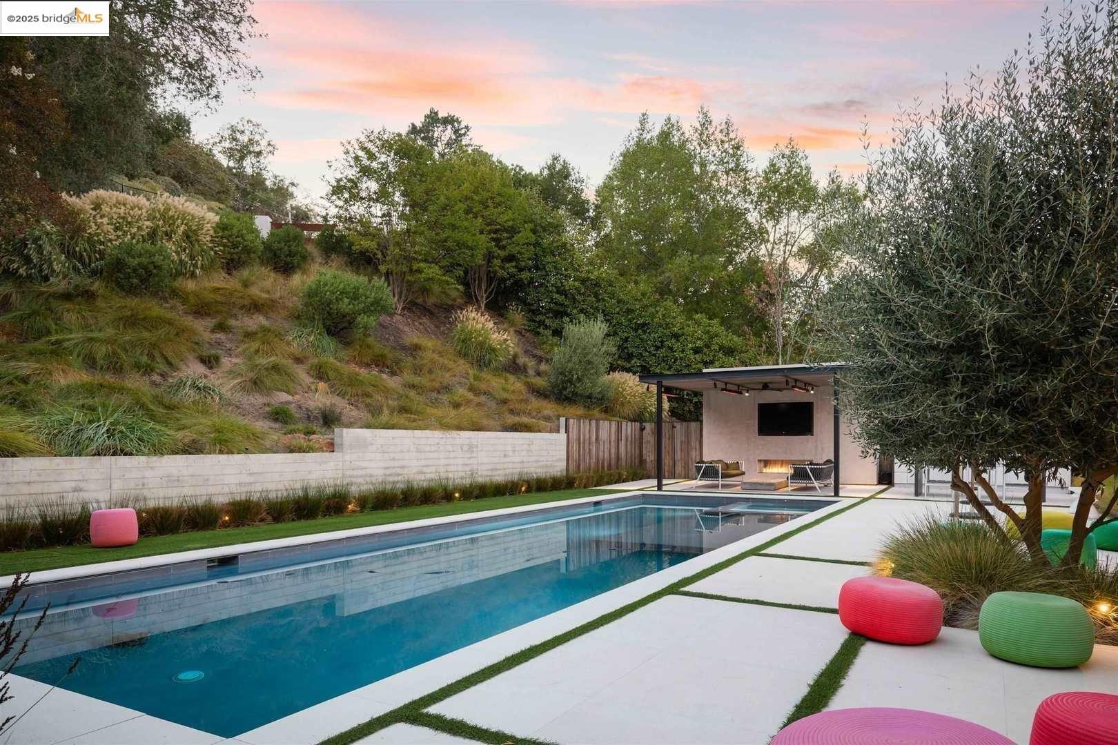 119 Melody LN, Orinda