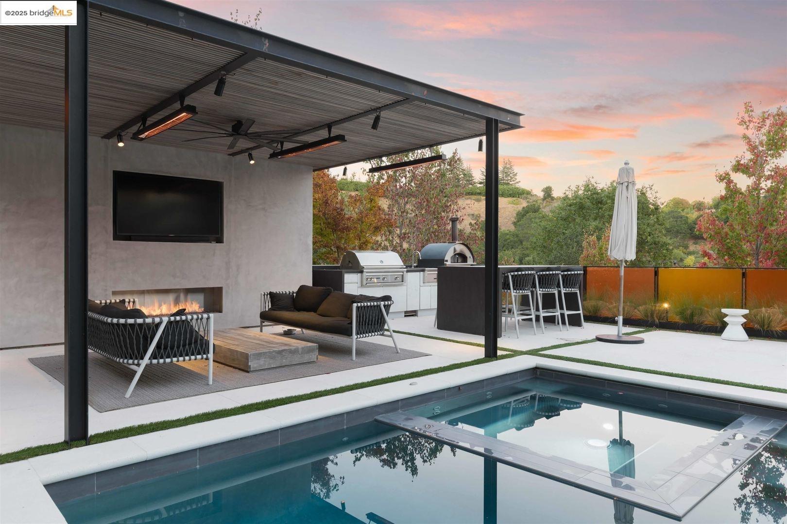 119 Melody LN, Orinda