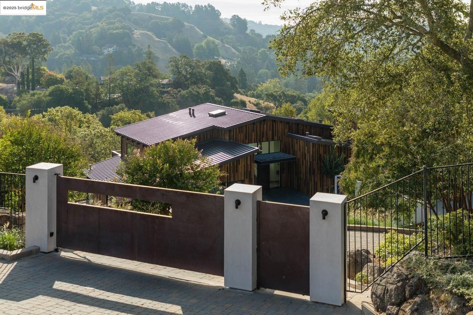 119 Melody LN, Orinda