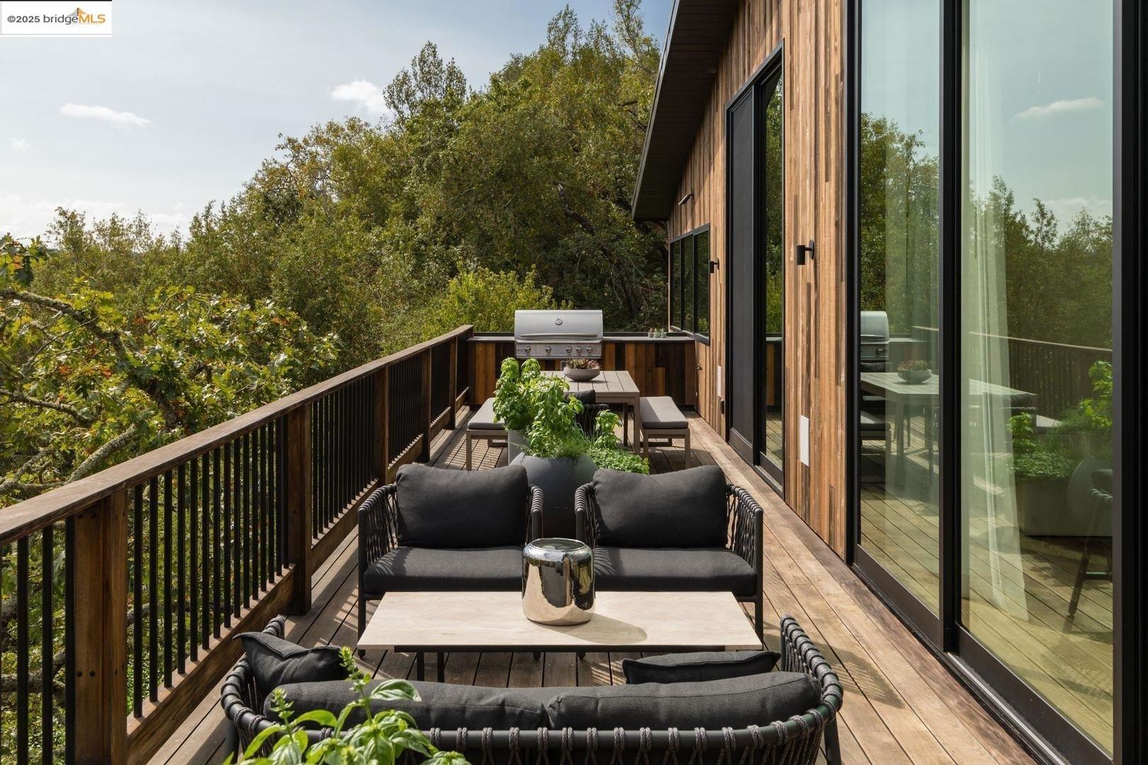 119 Melody LN, Orinda