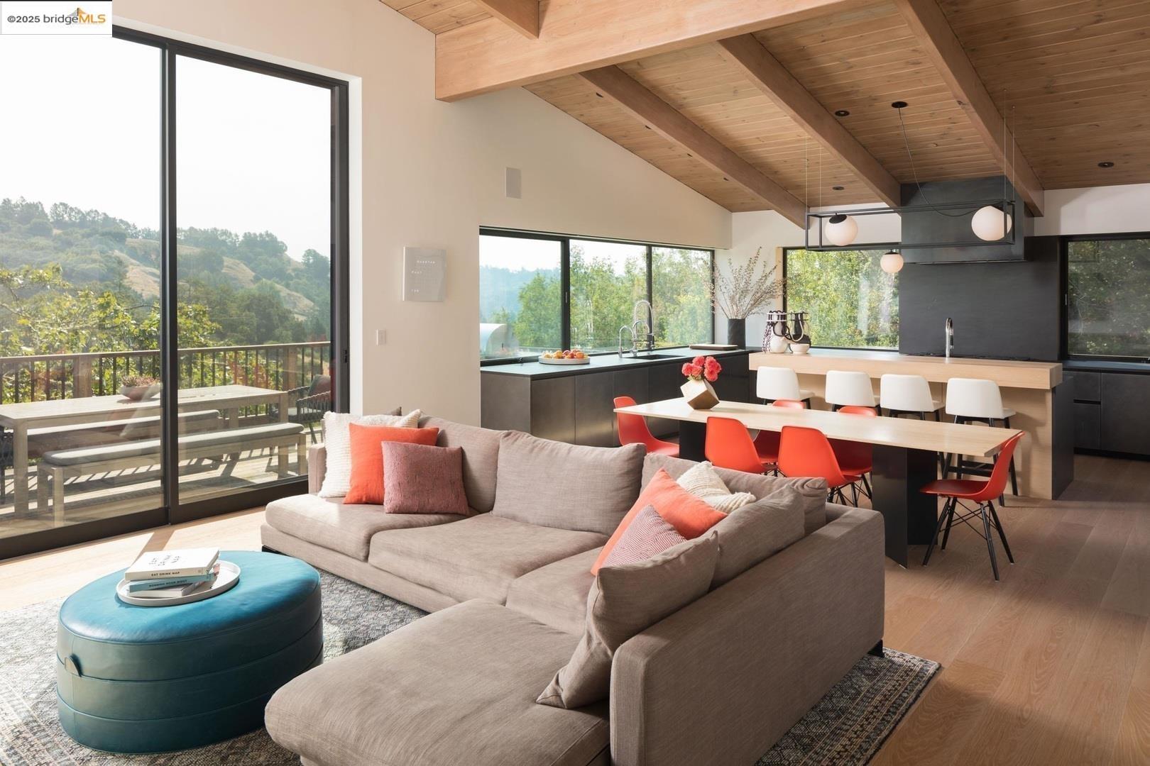 119 Melody LN, Orinda