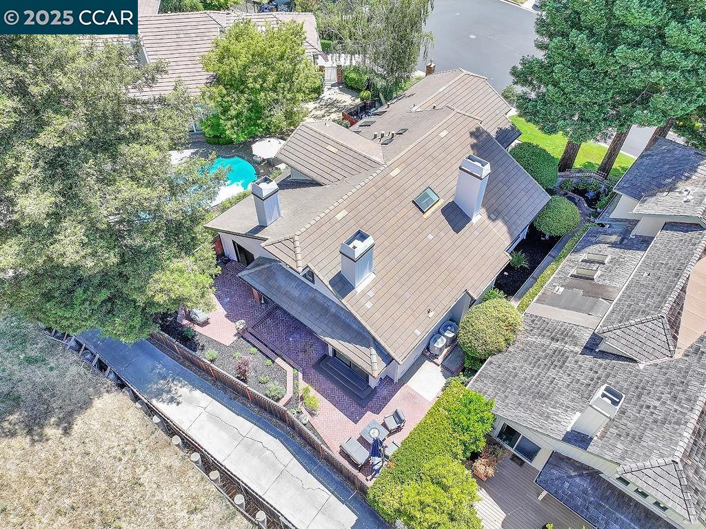 959 Redwood Dr