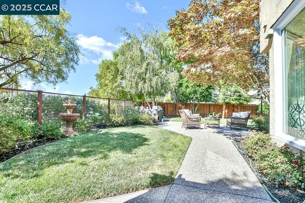 428 Snowdon Pl