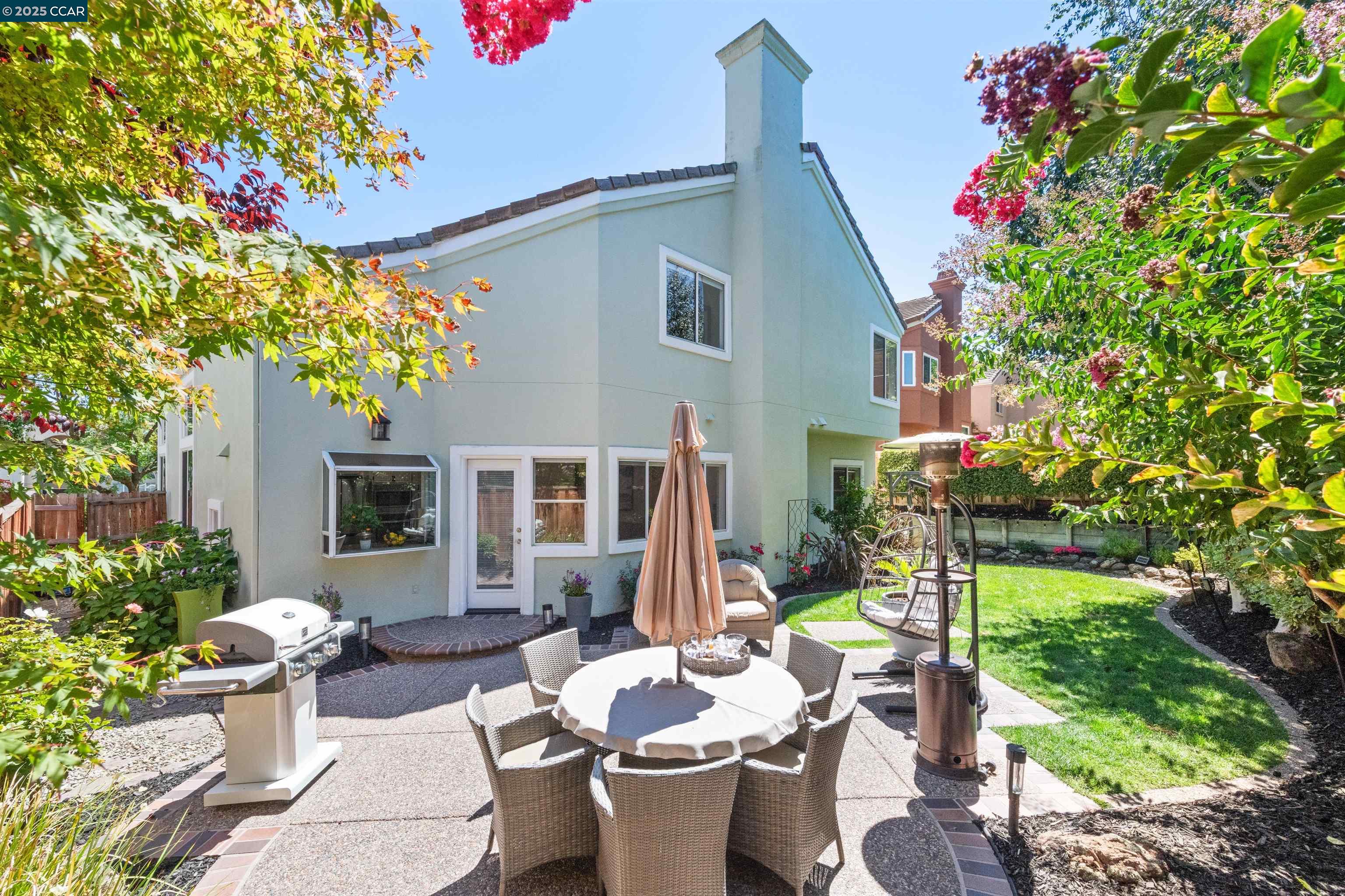 16 Haskins Ranch Cir