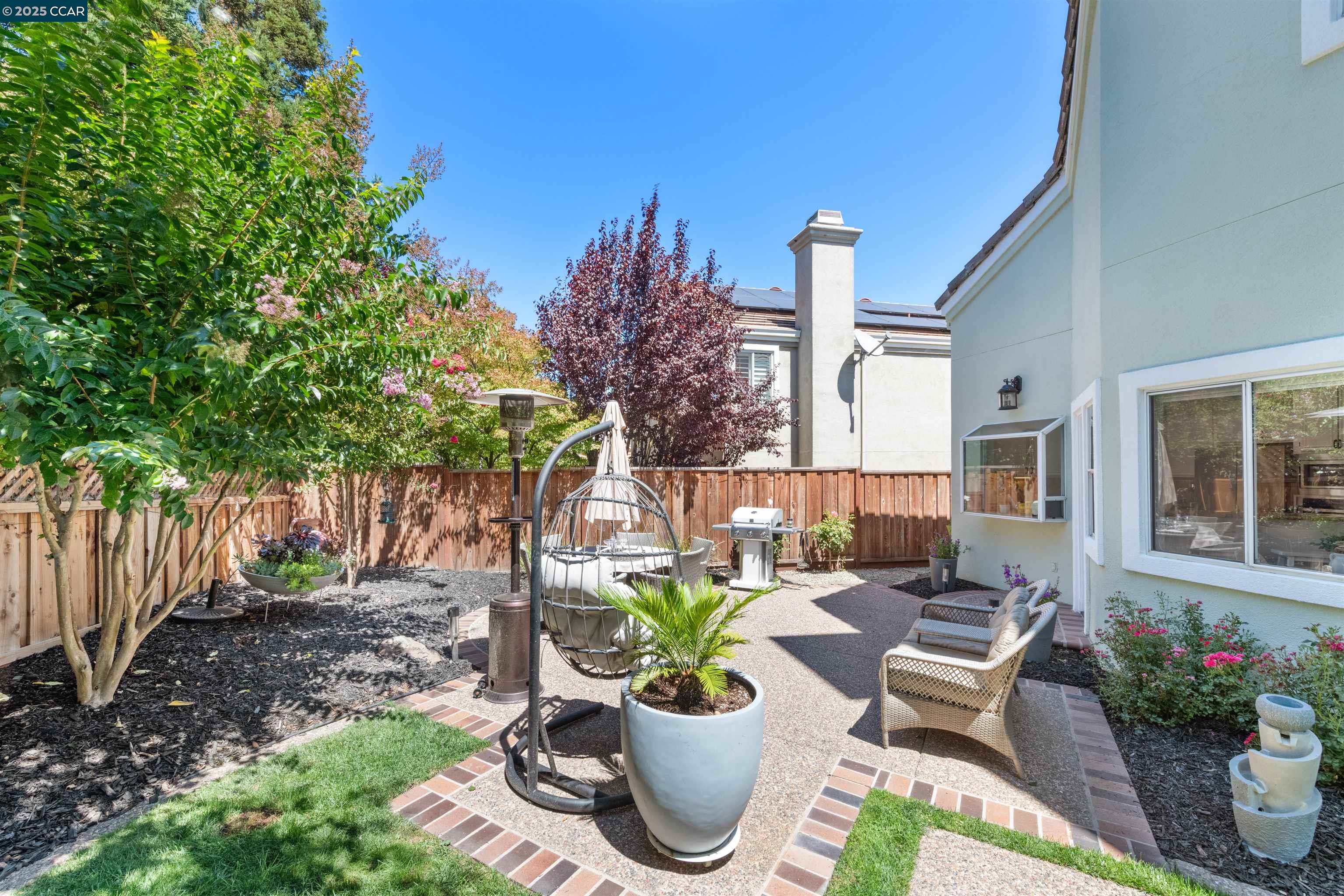 16 Haskins Ranch Cir