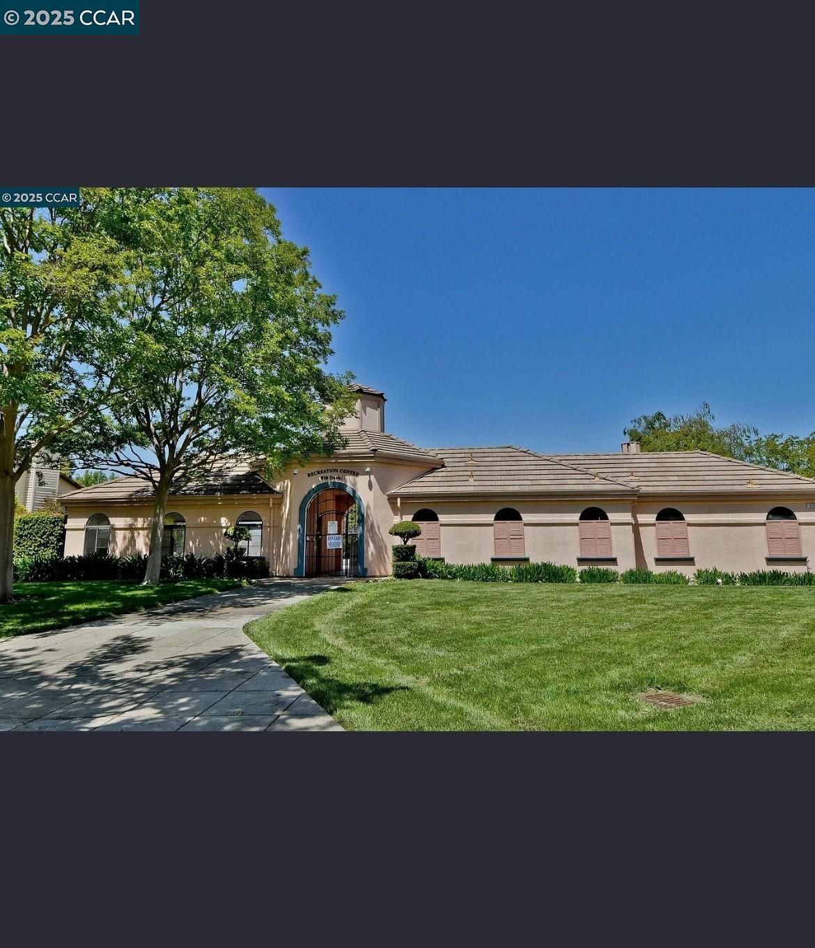 16 Haskins Ranch Cir