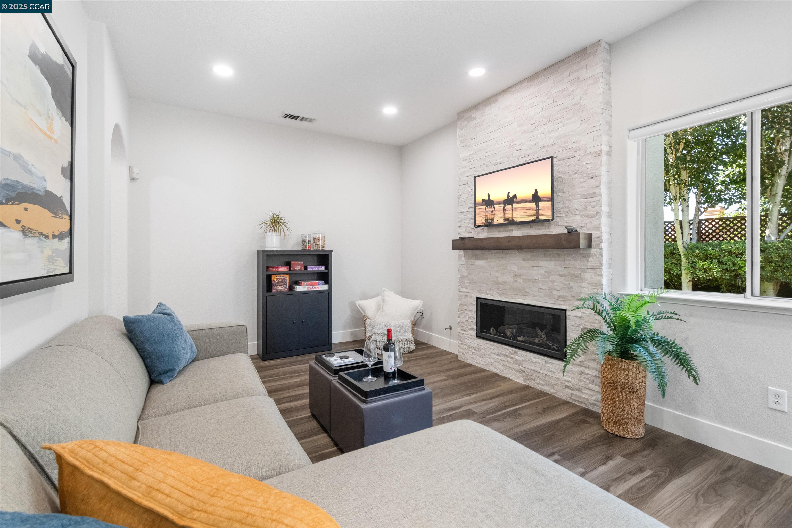 16 Haskins Ranch Cir