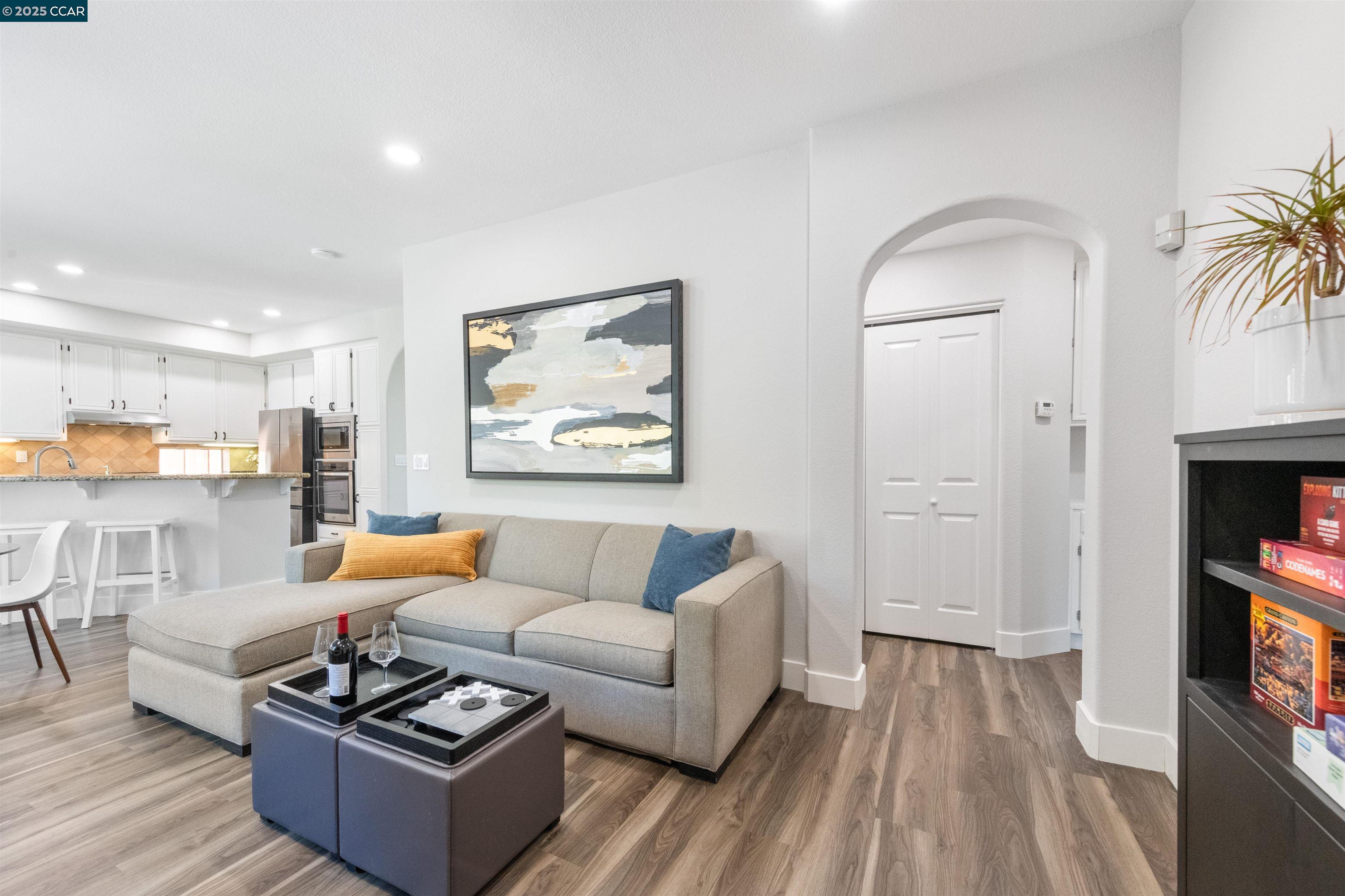 16 Haskins Ranch Cir