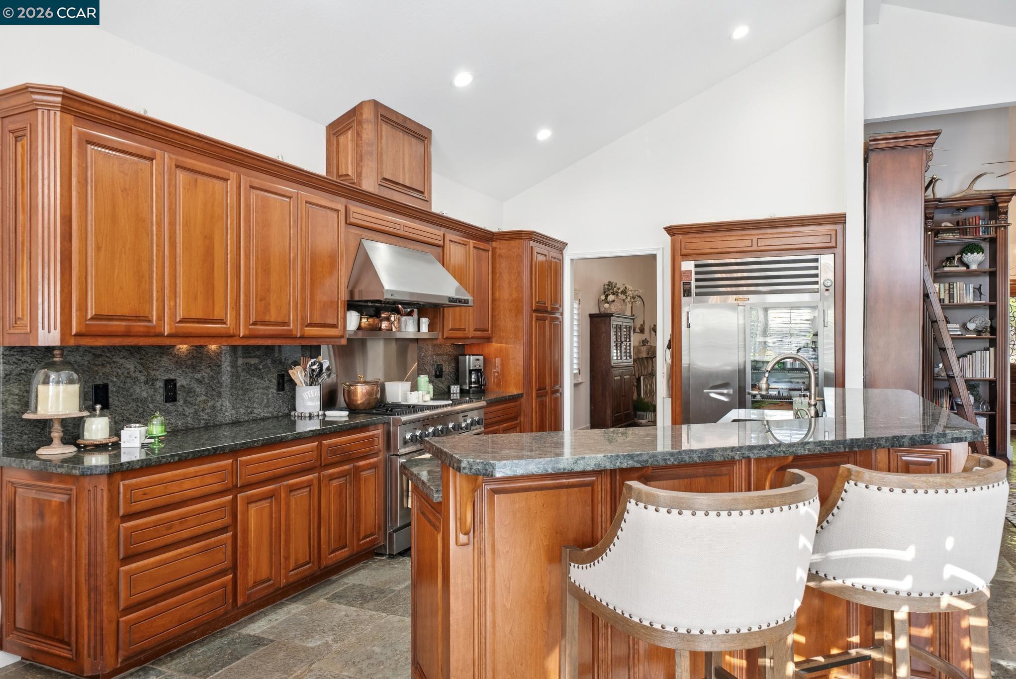 2031 Scarlet Oak Pl