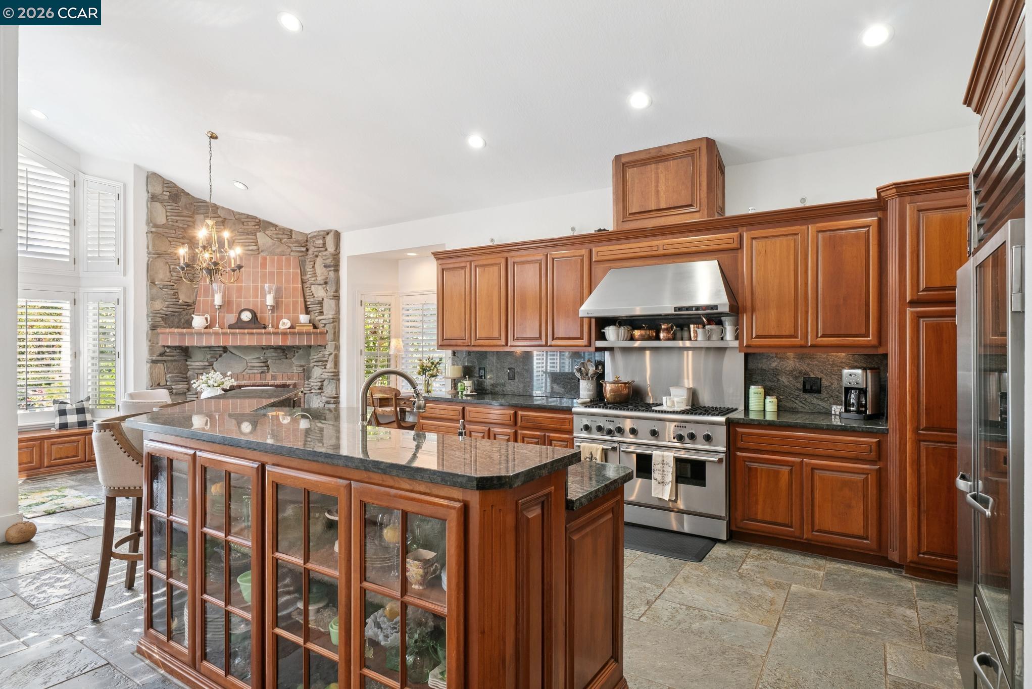 2031 Scarlet Oak Pl