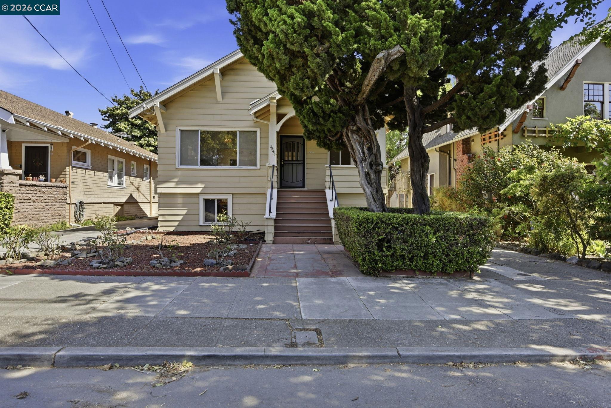 5446 Shafter Ave