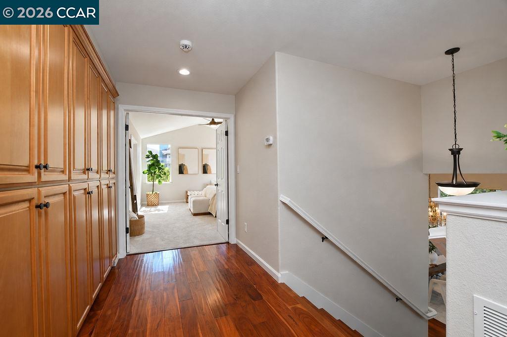 309 Mountain Ridge Dr