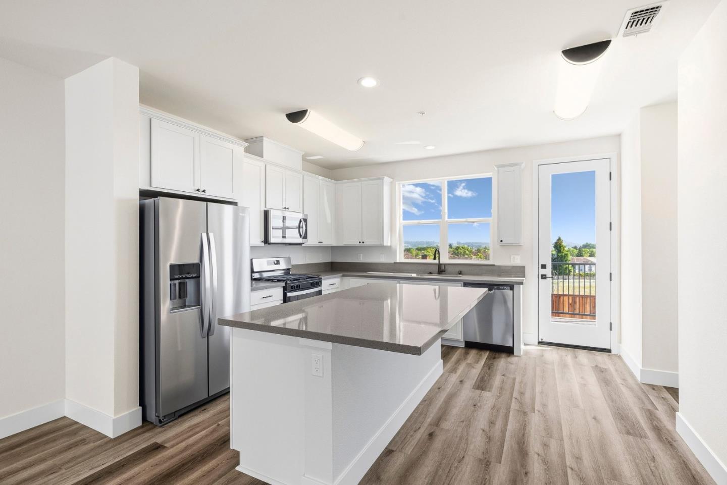 141 Skyline Vista Way