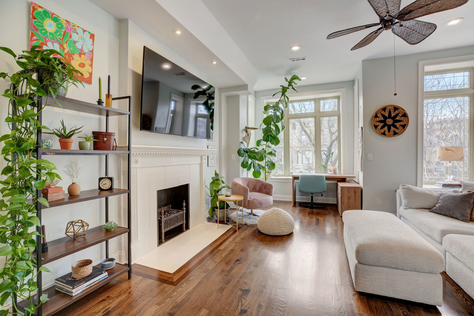 2250 W ADAMS Street Unit: 2