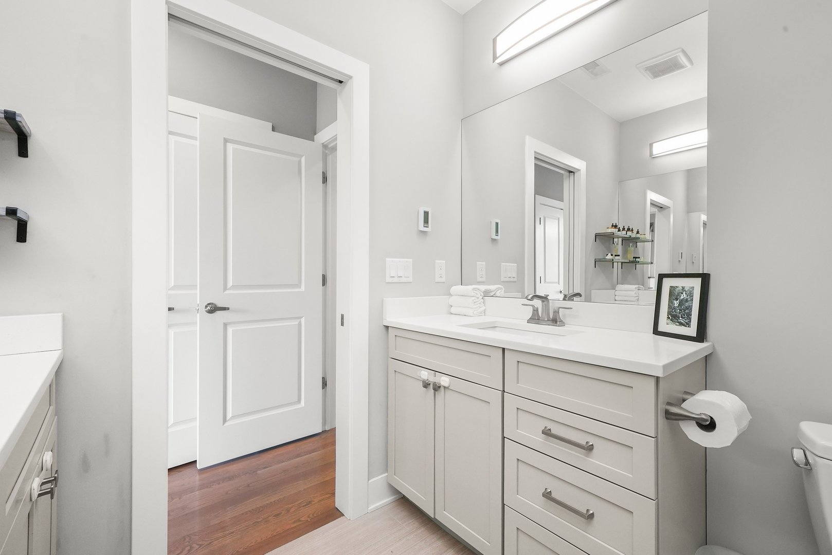 1631 W Pierce Avenue Unit: 2