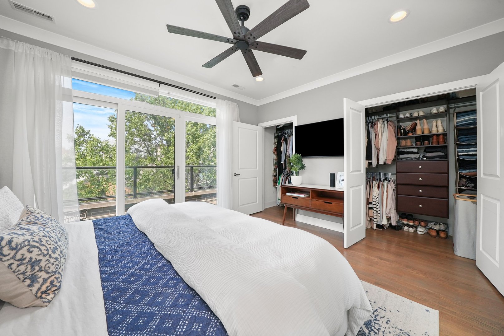 1631 W Pierce Avenue Unit: 2