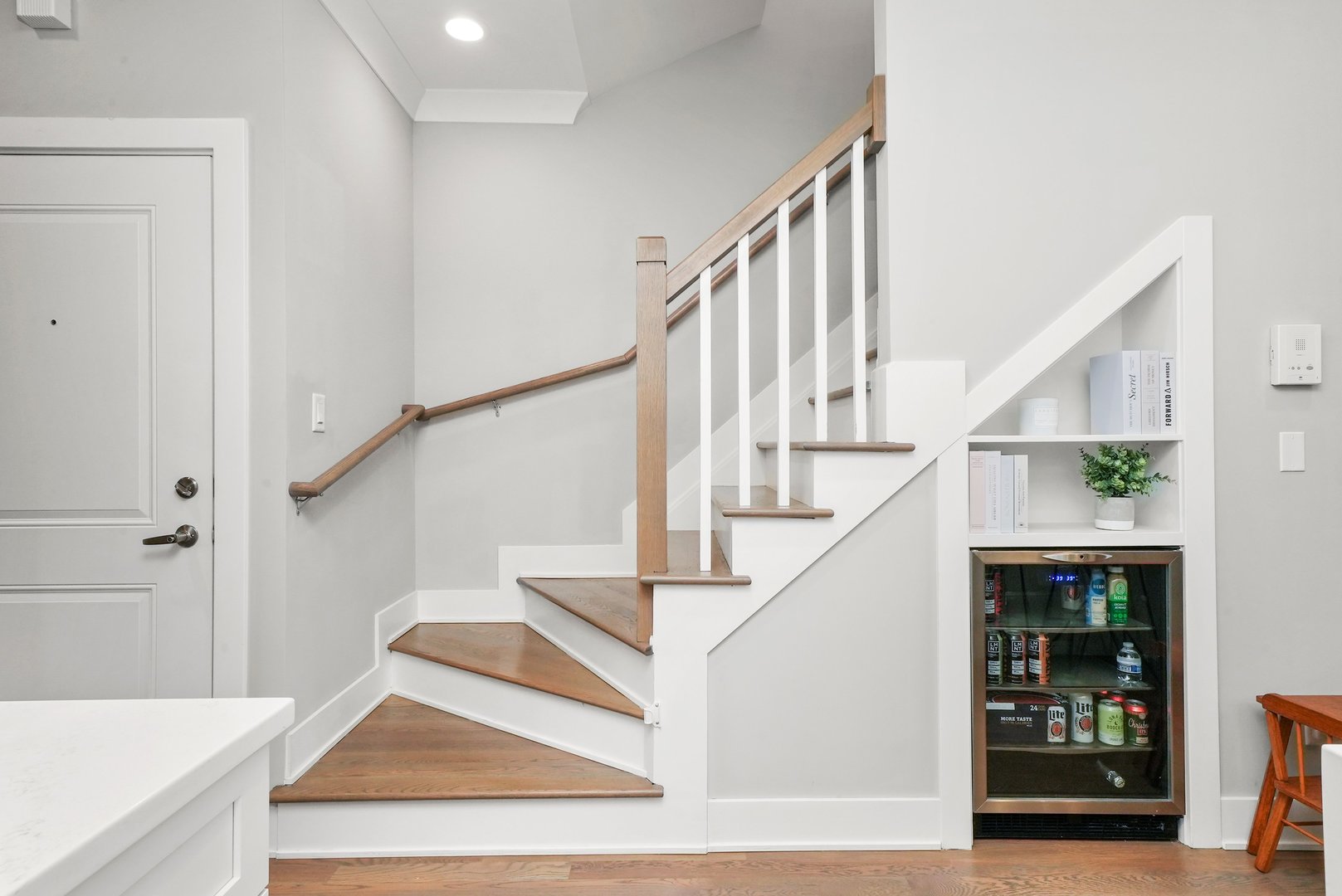 1631 W Pierce Avenue Unit: 2