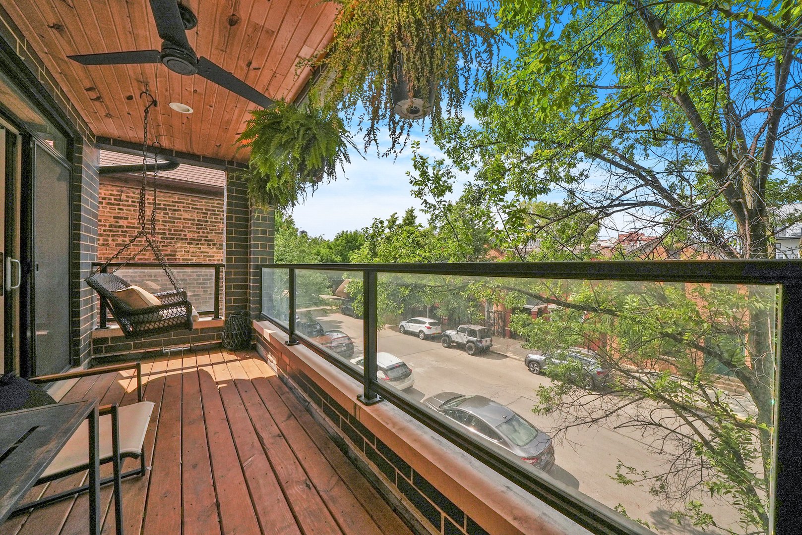 1631 W Pierce Avenue Unit: 2