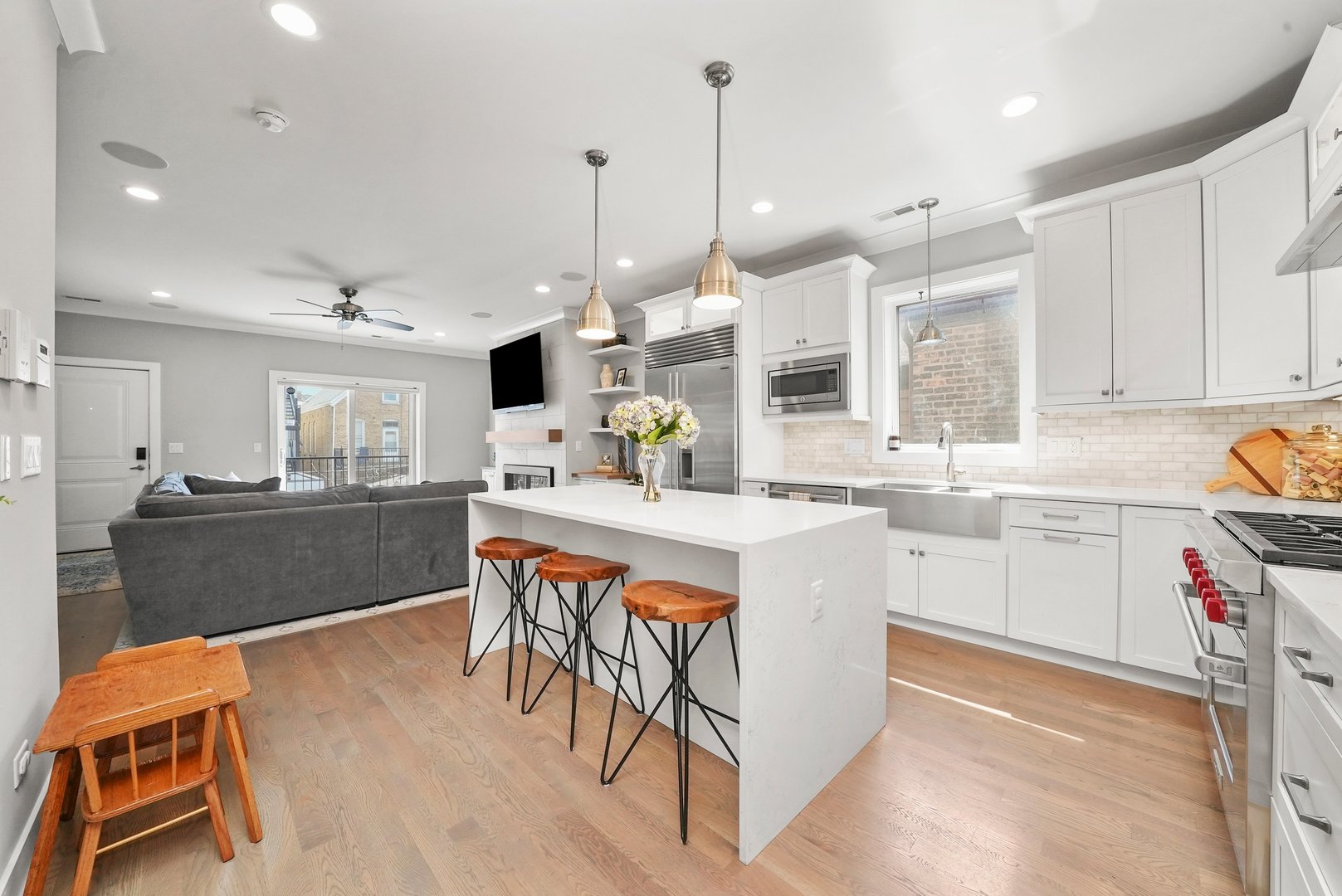 1631 W Pierce Avenue Unit: 2