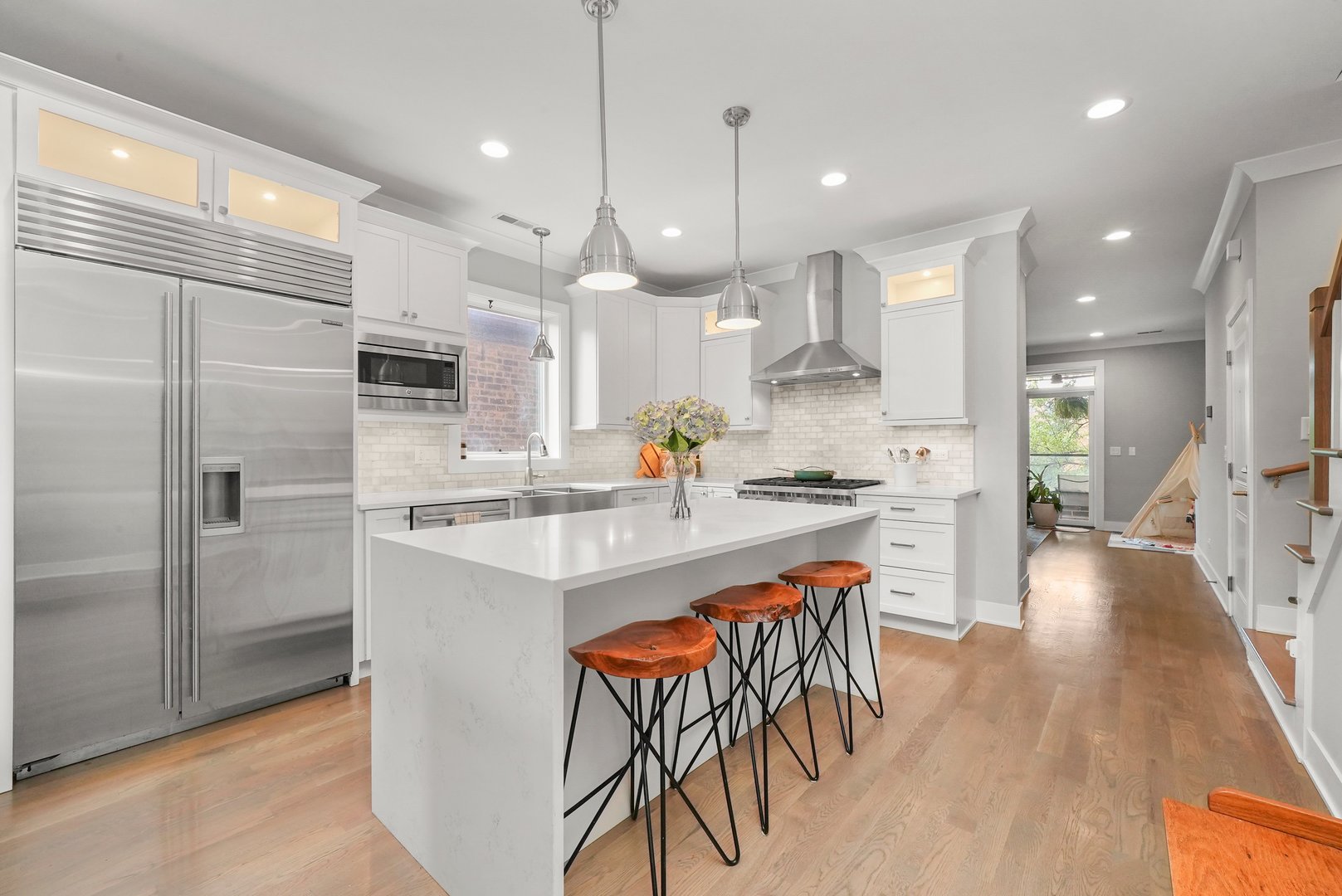 1631 W Pierce Avenue Unit: 2
