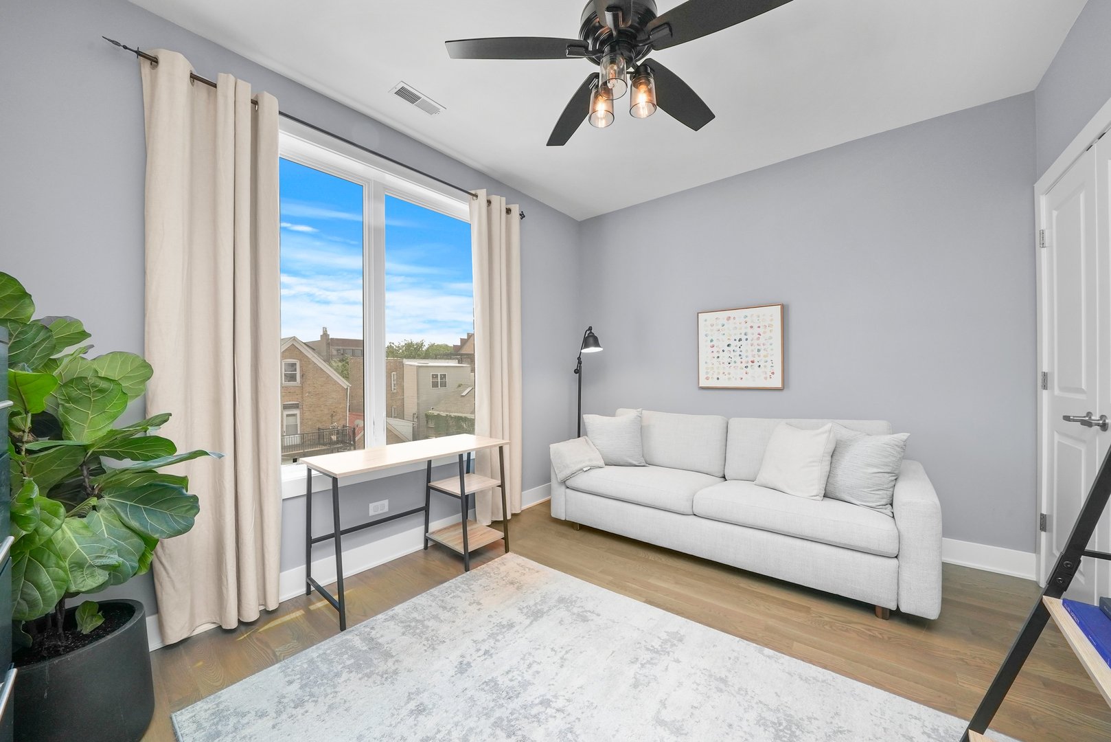 1631 W Pierce Avenue Unit: 2