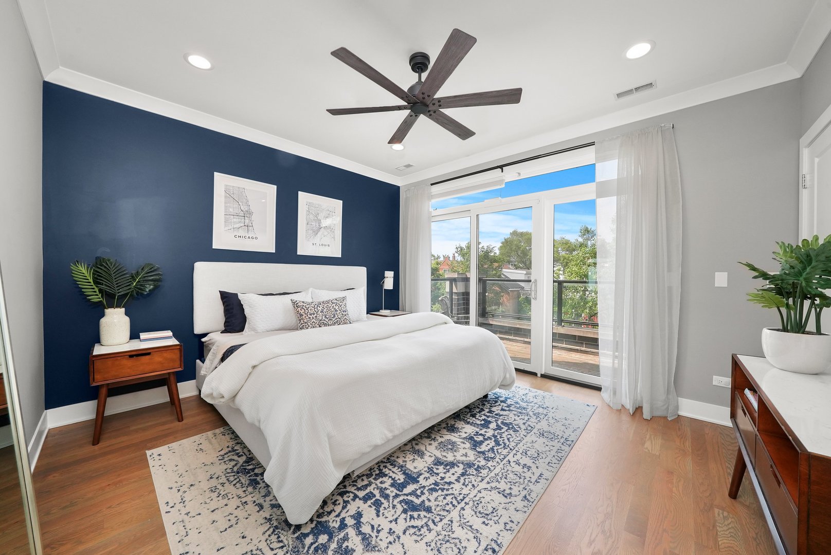 1631 W Pierce Avenue Unit: 2