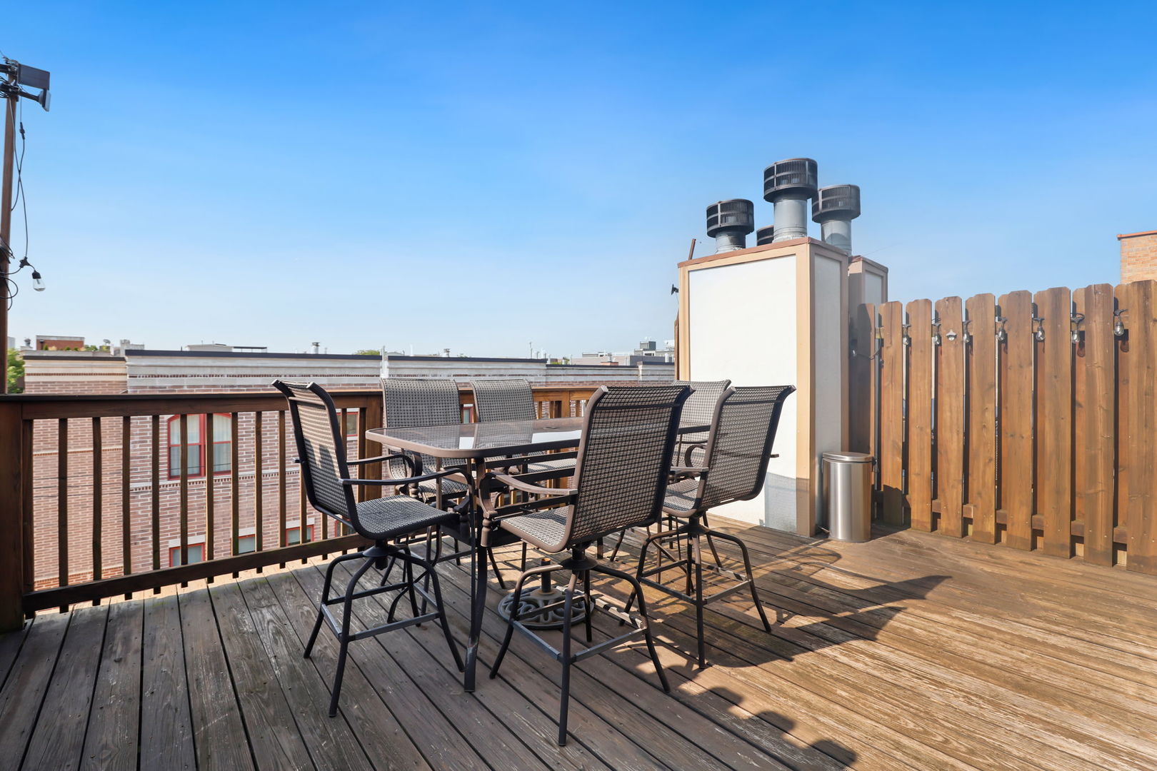 2333 W Saint Paul Avenue Unit: 307