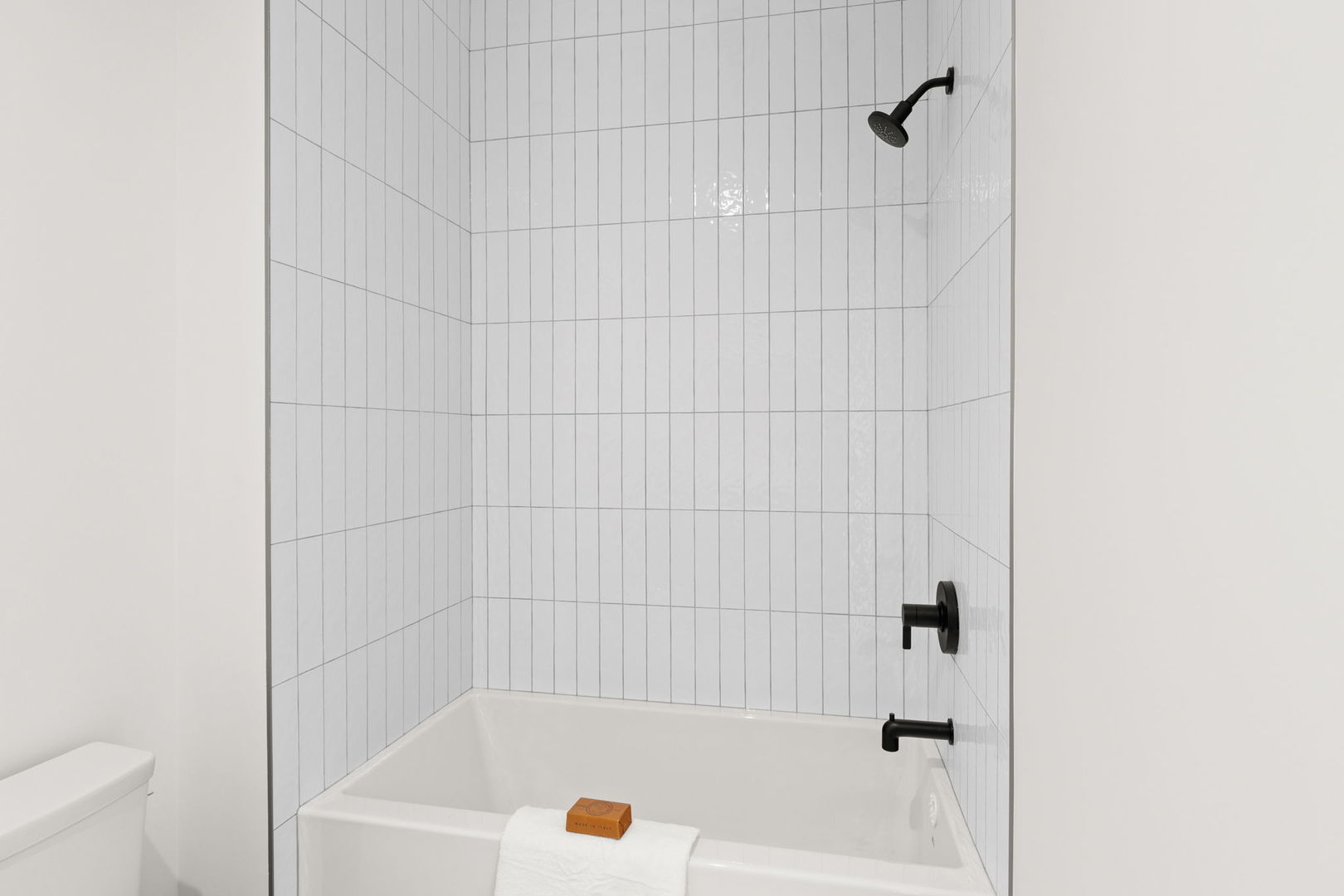 941 N Damen Avenue Unit: 302