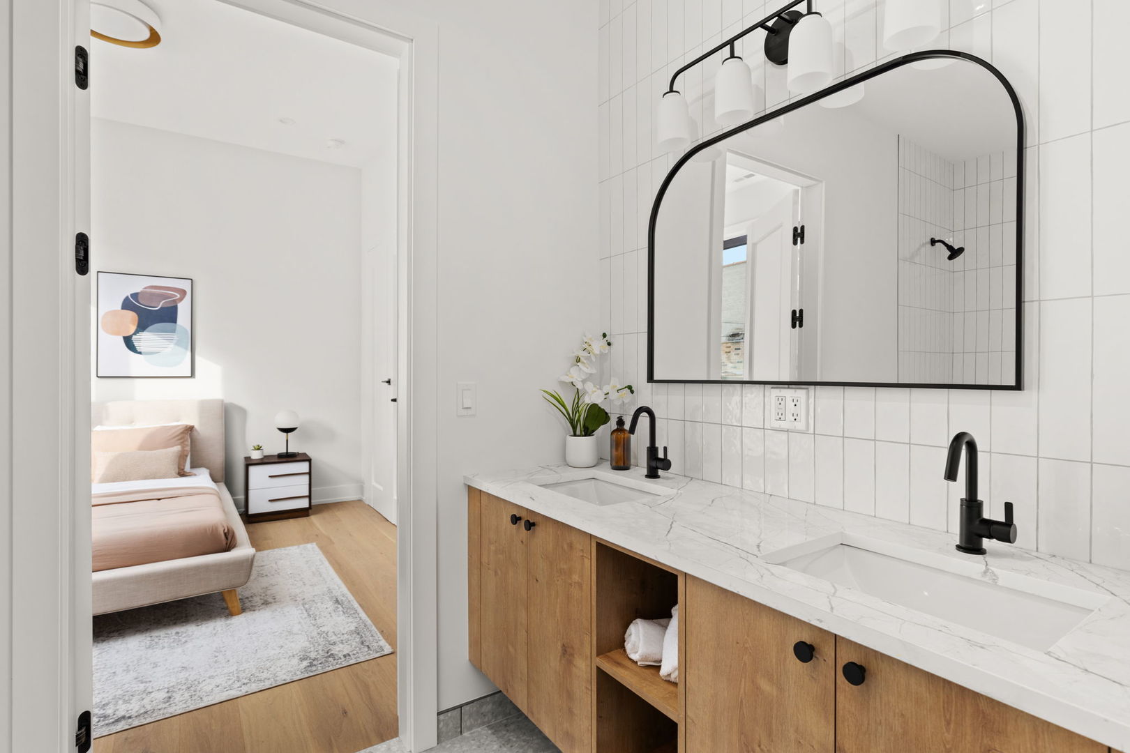 941 N Damen Avenue Unit: 302