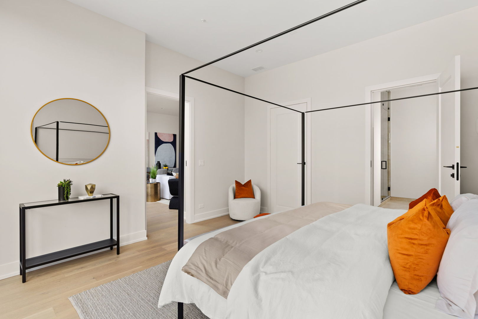 941 N Damen Avenue Unit: 302