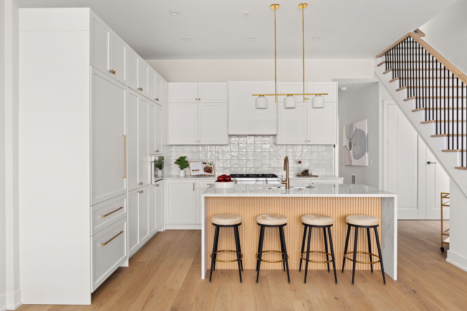 941 N Damen Avenue Unit: 302