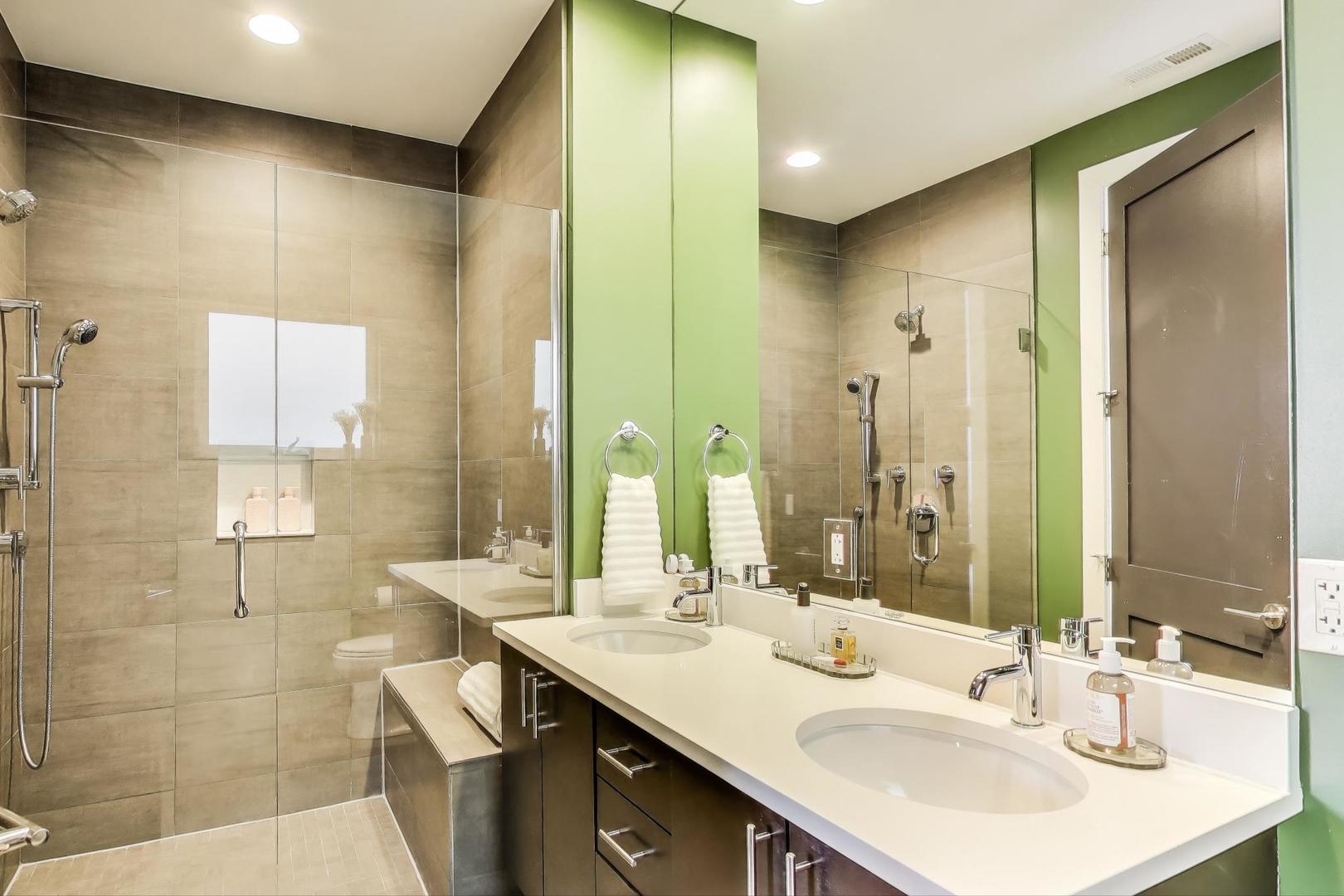 2491 N Milwaukee Avenue Unit: 3N